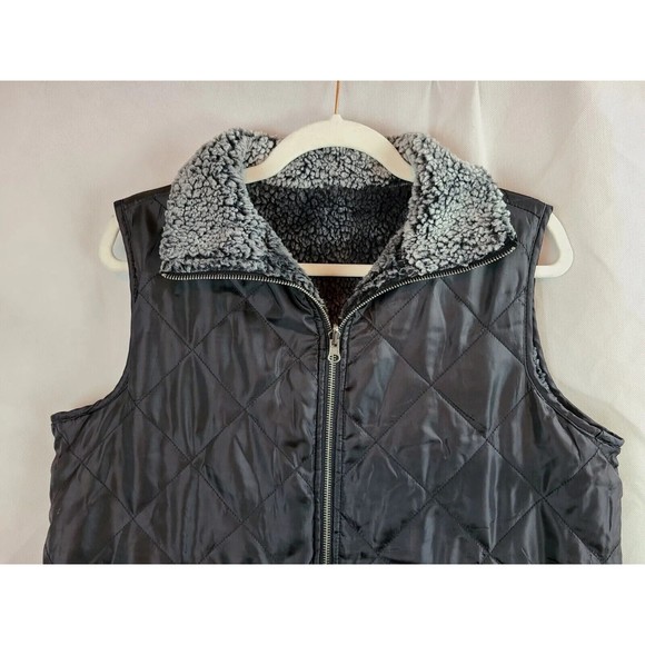 Thyme and Honey Women's (M) Black Quilted & Gray Fleece Reversible Full Zip Vest - Picture 3 of 12